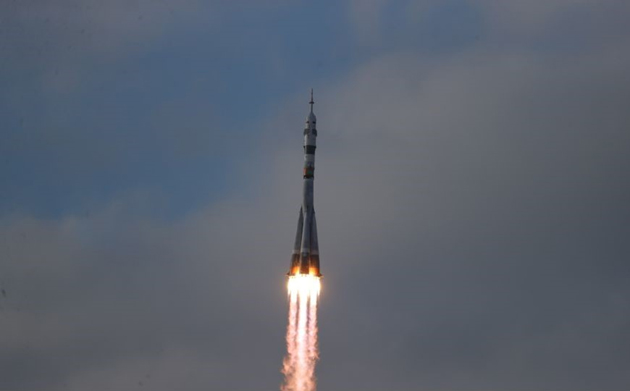 На Байконуре состоялся запуск корабля "Союз МС-25" с белоруской Мариной Василевской на борту